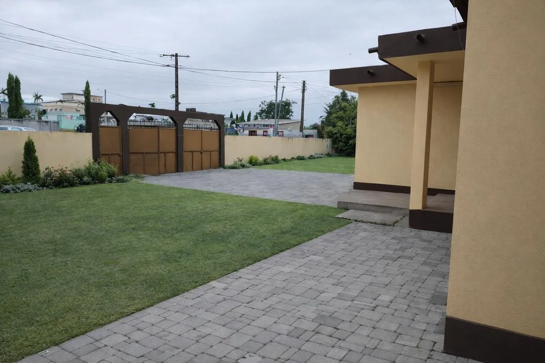 Espaces extérieurs — image 44