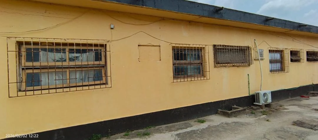 Façades & bâtiments — image 61